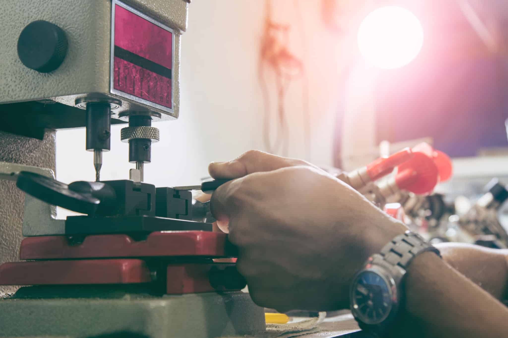 Arenas Serrurerie spécialiste en reproduction de clés automobiles