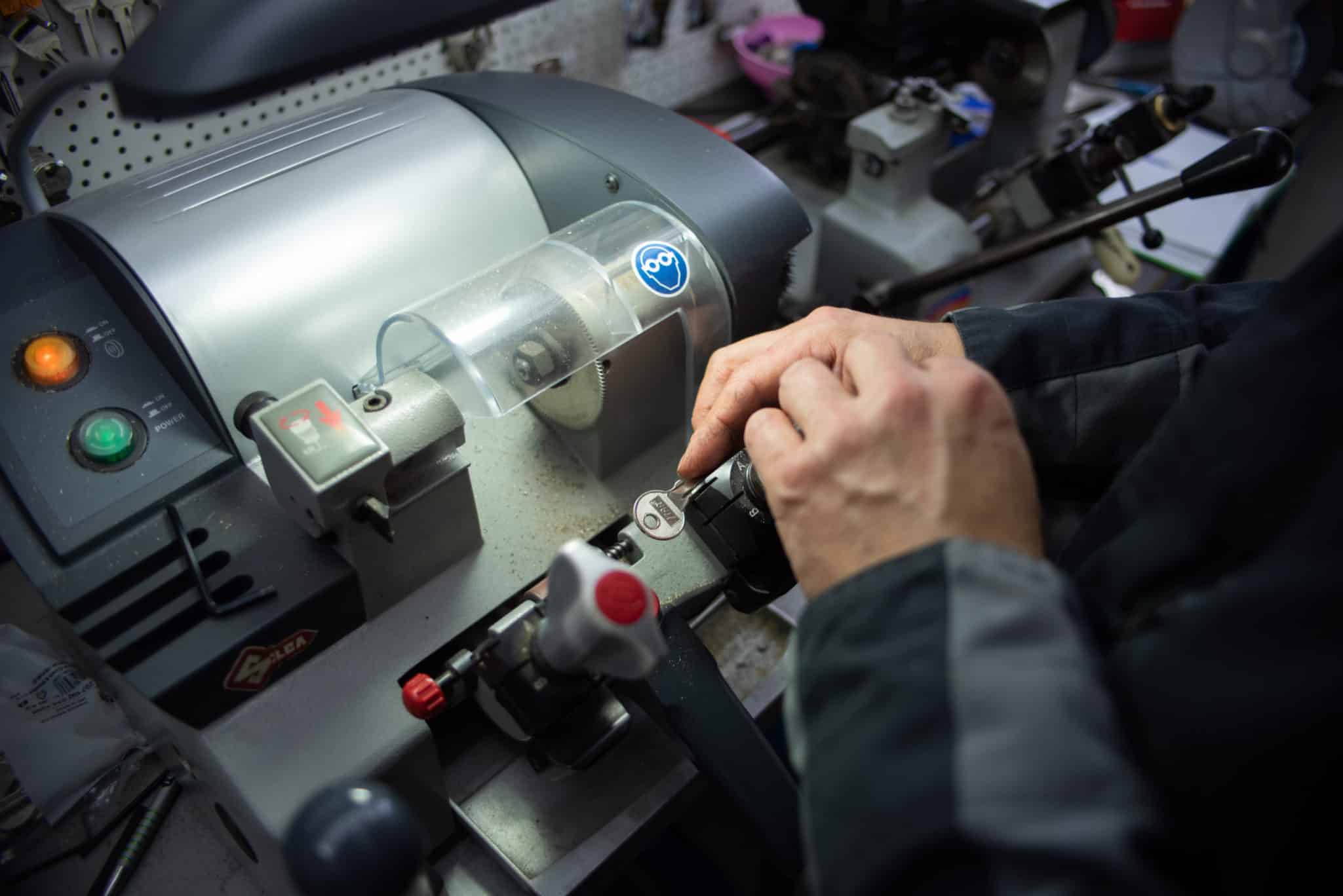 Arenas Serrurerie spécialiste en reproduction de clés automobiles